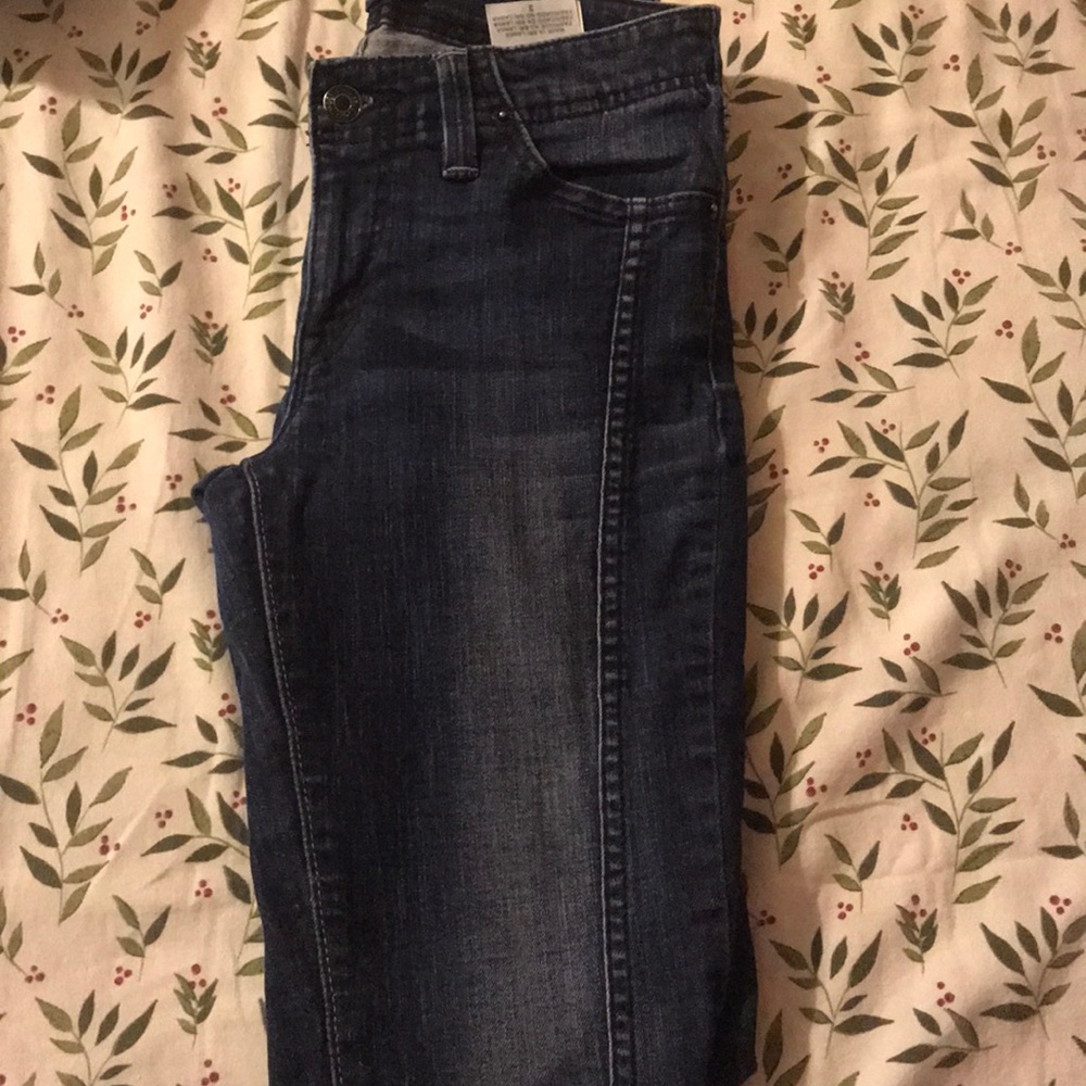 Dark skinny jeans